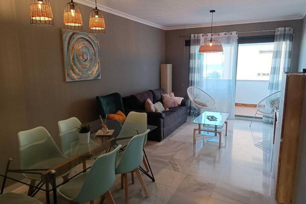 Apartamento Con Vistas Al Mar ฟูเอนฮิโรลา ภายนอก รูปภาพ
